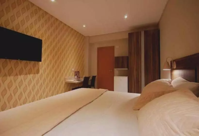 Guess Hotel & Motel