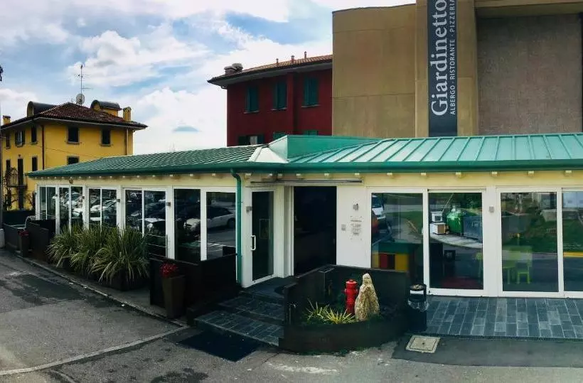 Hotelli Albergo Giardinetto
