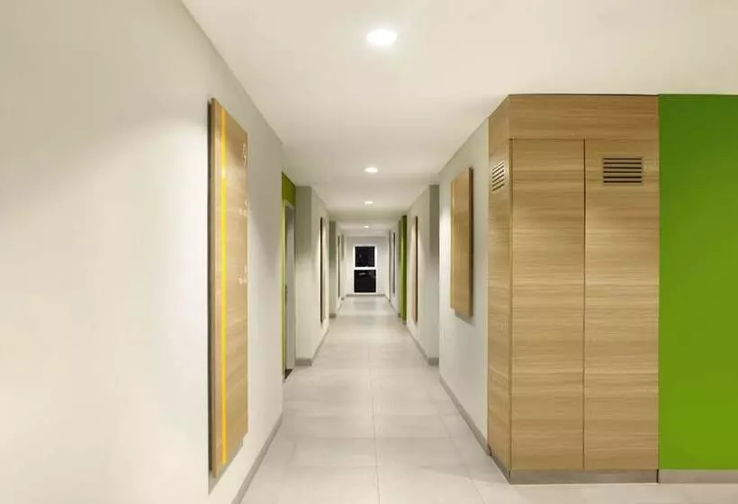 Amaris Hotel Padang