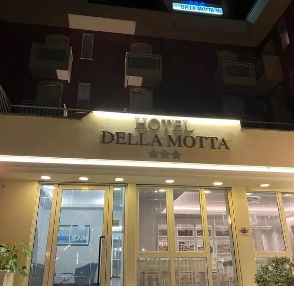 هتل Della Motta