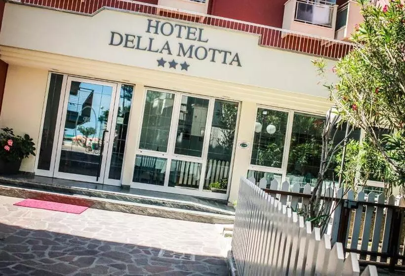 هتل Della Motta