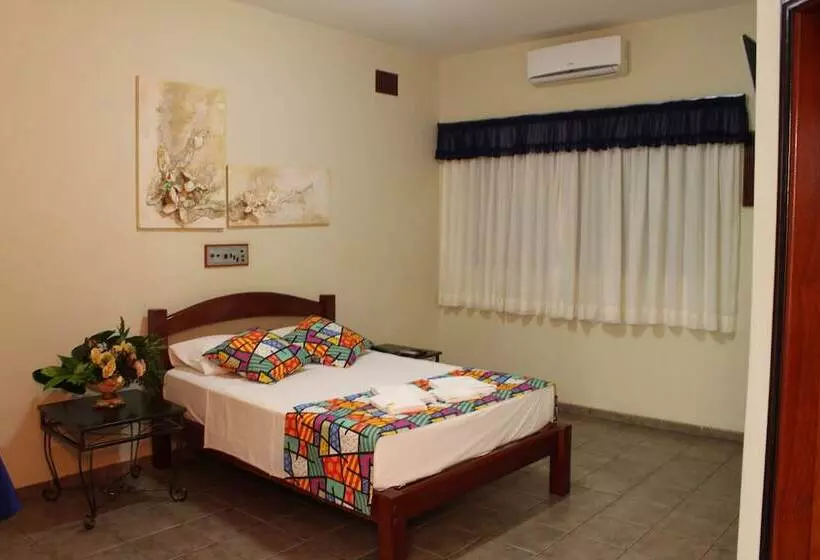 Hotelli Grandes Lagos Park