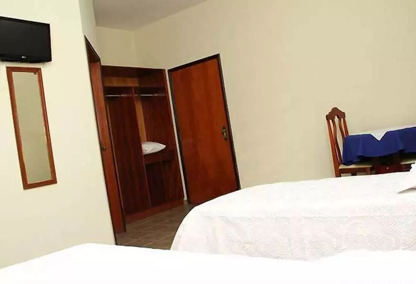 Hotelli Grandes Lagos Park