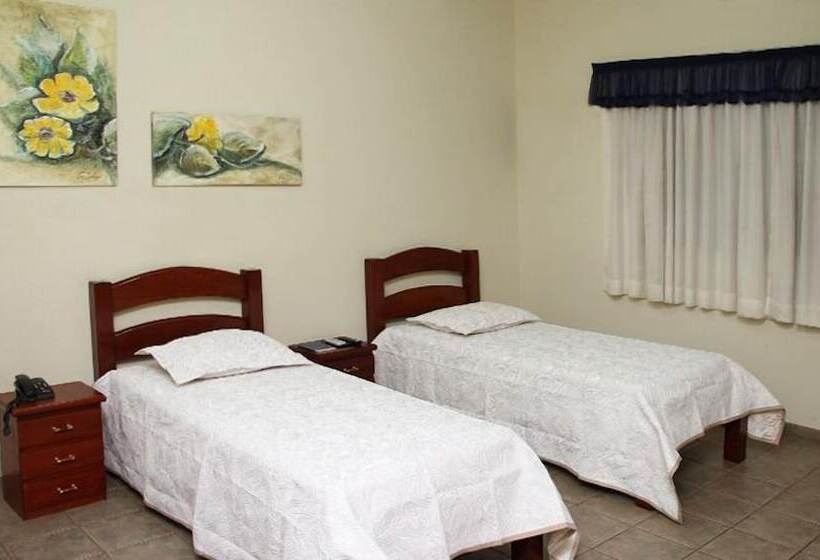 בית מלון כפרי Grandes Lagos Park