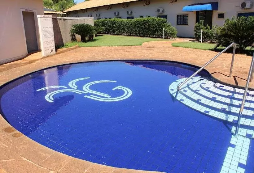 Hotelli Grandes Lagos Park