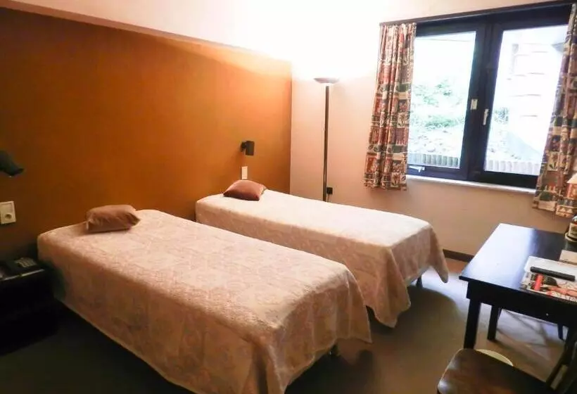 هتل Hôtel Du Fort