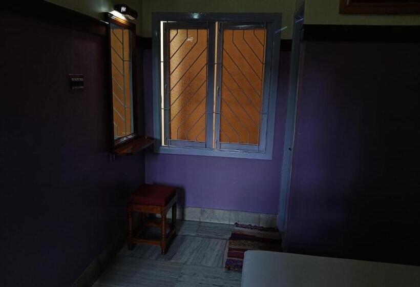 בית מלון כפרי Krishna Lodge