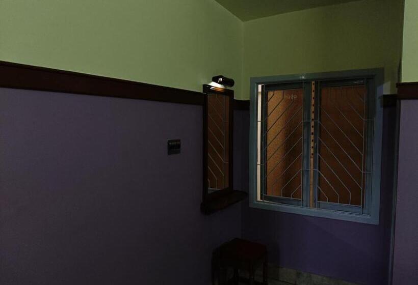 בית מלון כפרי Krishna Lodge