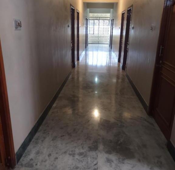 בית מלון כפרי Krishna Lodge