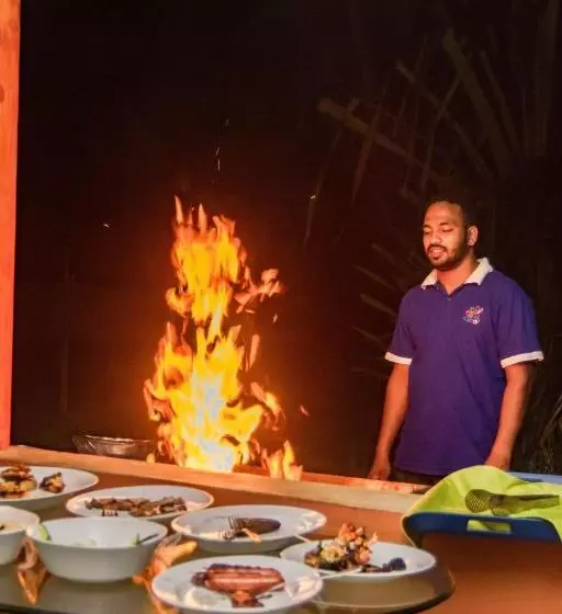هتل Sarada Beach Resort Yala