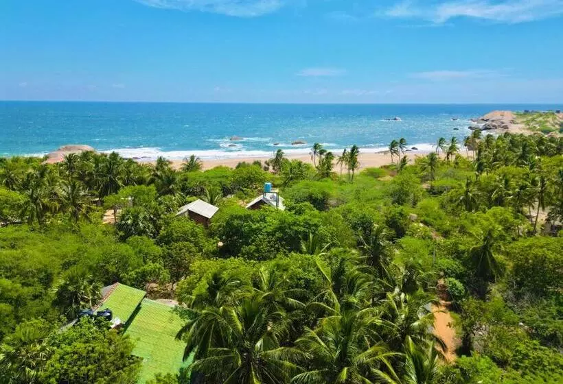 هتل Sarada Beach Resort Yala