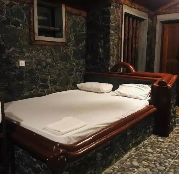 هتل Sarada Beach Resort Yala