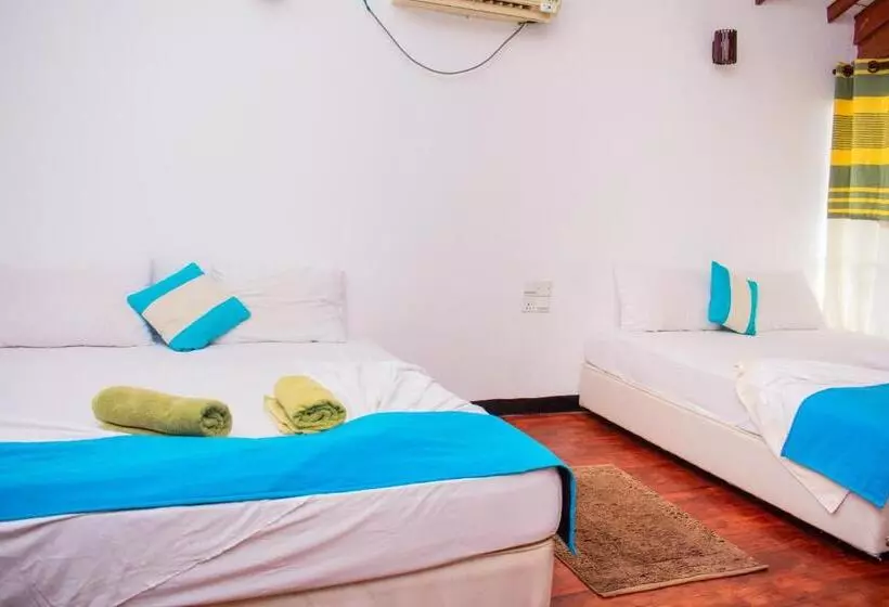 هتل Sarada Beach Resort Yala