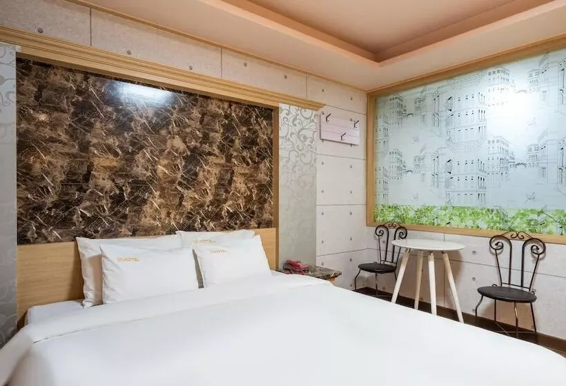 Motelli Sharp Hotel Jeonju