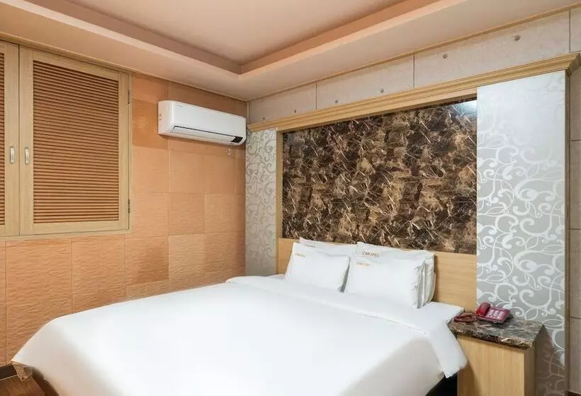 Motelli Sharp Hotel Jeonju