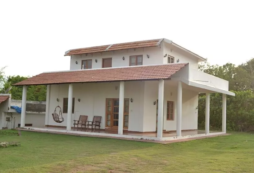 リゾートホテル Safari Land Villa Masinagudi   Hostel