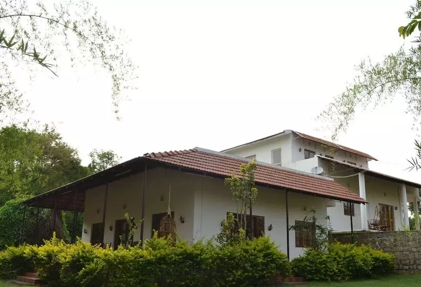 リゾートホテル Safari Land Villa Masinagudi   Hostel
