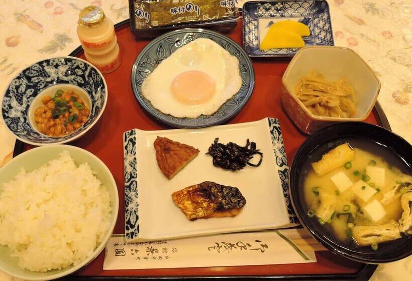 Рёкан Kenrokuen