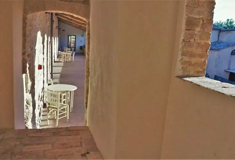 Ostello Contessa Ava Dei Lambardi