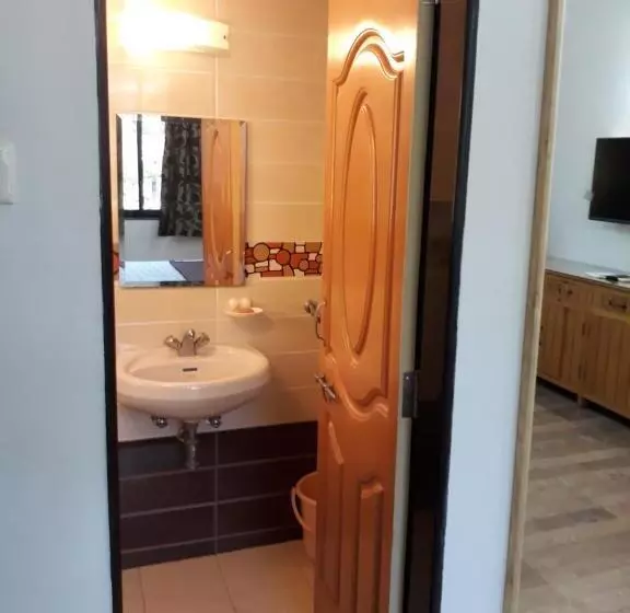 Aamiaismajoitus (B&B) Bis-lin Home Stay