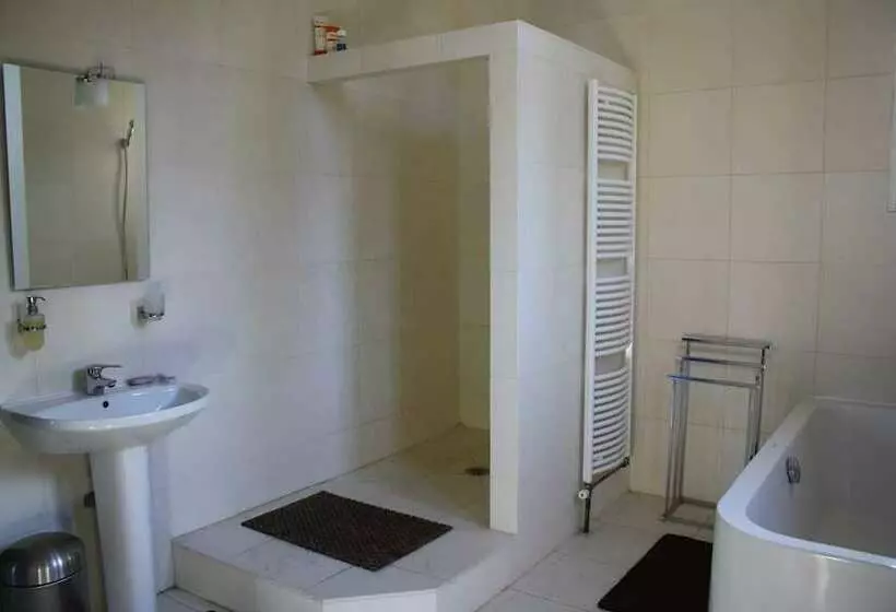 Aamiaismajoitus (B&B) Palazzo Fiorio Chambres D Hôtes Limoux