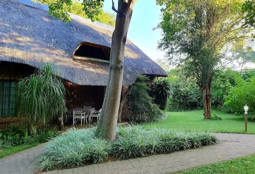 Aamiaismajoitus (B&B) Shingalana Guest Lodge