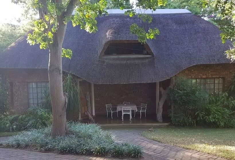 Aamiaismajoitus (B&B) Shingalana Guest Lodge