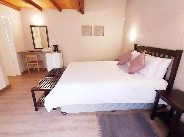 Aamiaismajoitus (B&B) Shingalana Guest Lodge