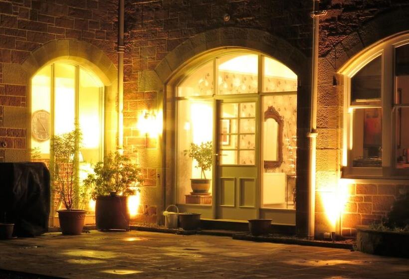 ベッドアンドブレックファースト The Barn At The Coach House