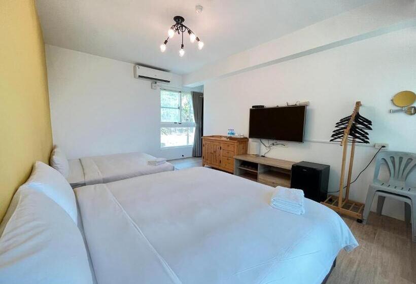 ベッドアンドブレックファースト Cest La Vie