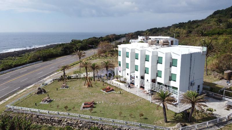 ベッドアンドブレックファースト Cest La Vie