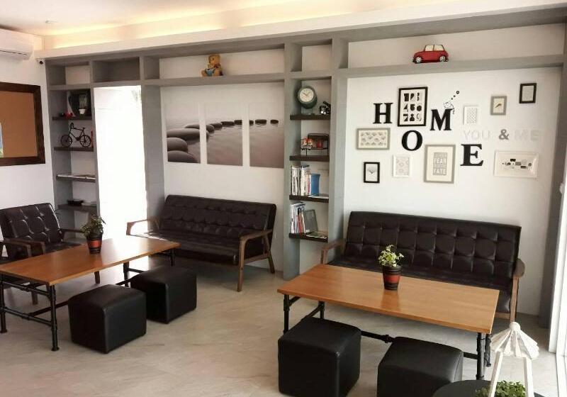 ベッドアンドブレックファースト Cest La Vie