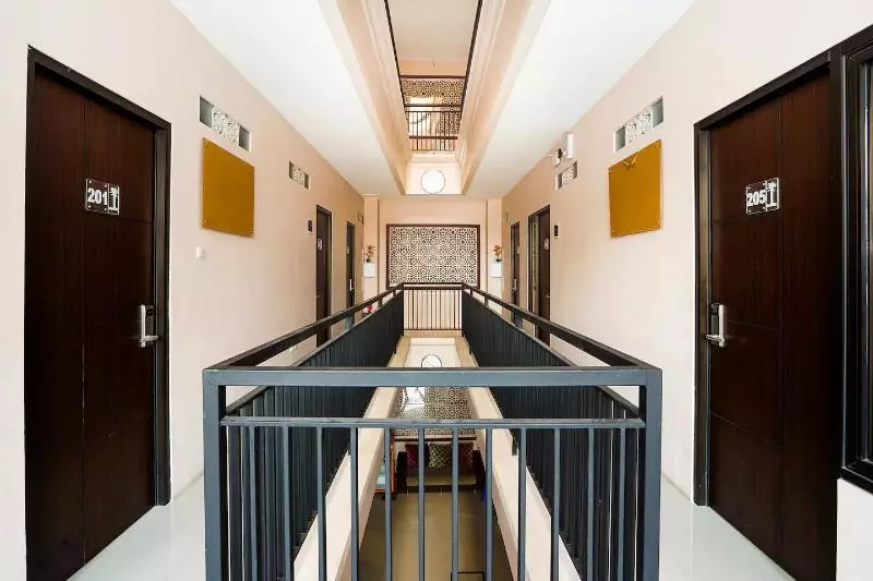 ホテル Audah Syariah Residence Mitra Reddoorz