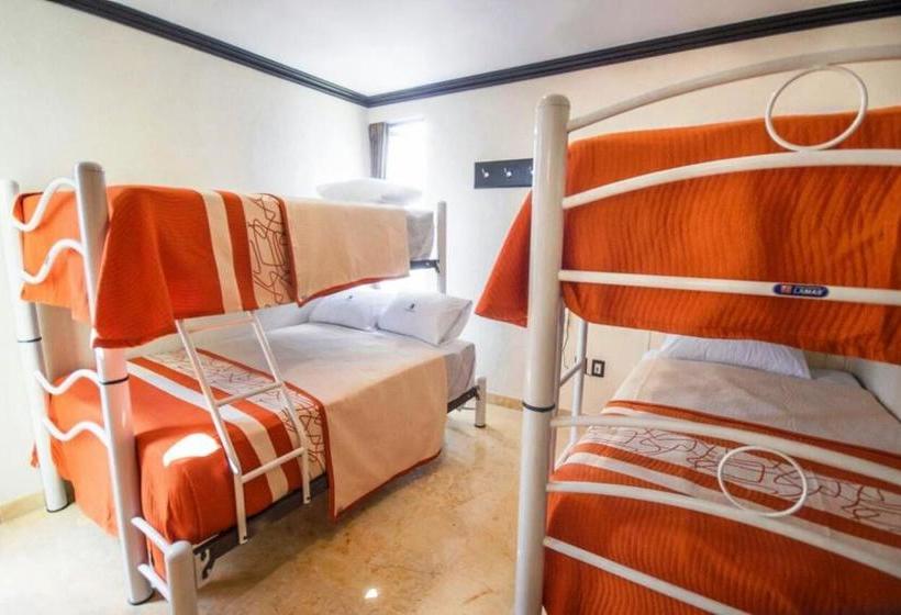 ホテル El Campanario