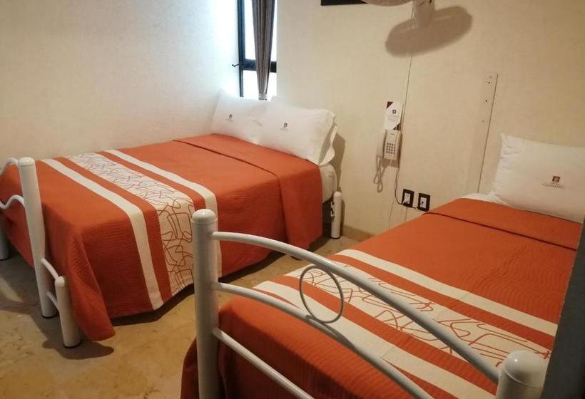 ホテル El Campanario