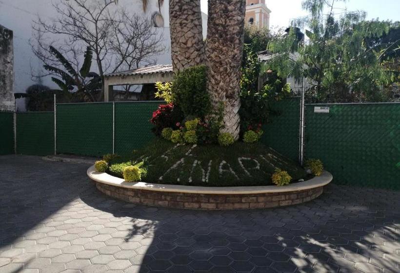 ホテル El Campanario