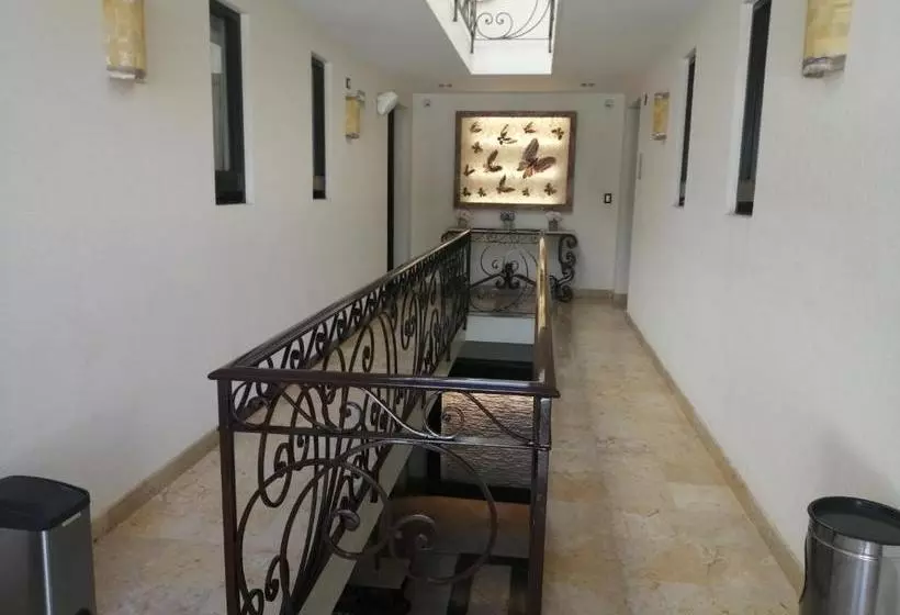 Hotelli El Campanario
