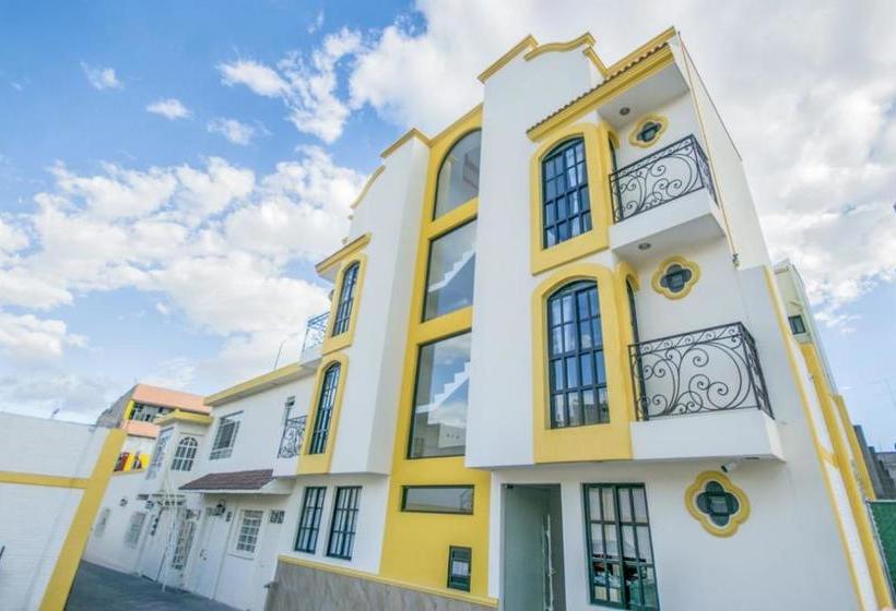 ホテル El Campanario