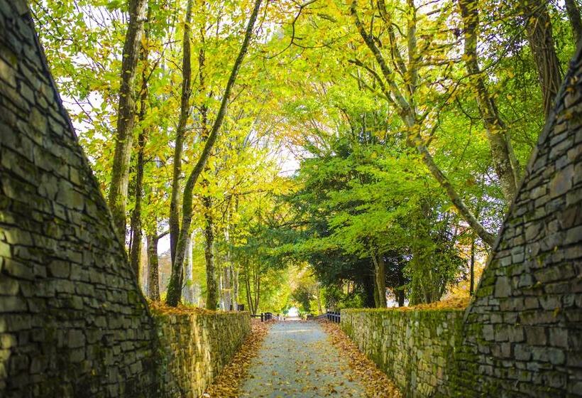 Отель Etoile De Pompadour