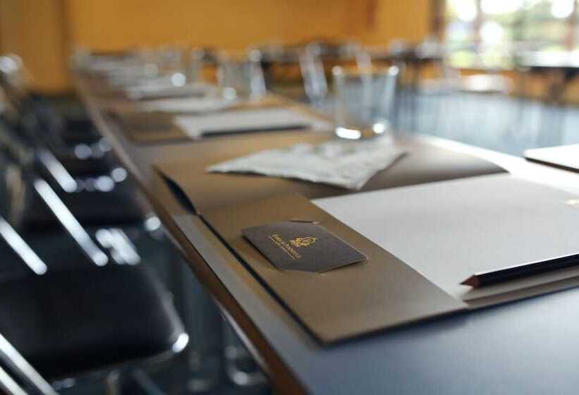 Отель Etoile De Pompadour