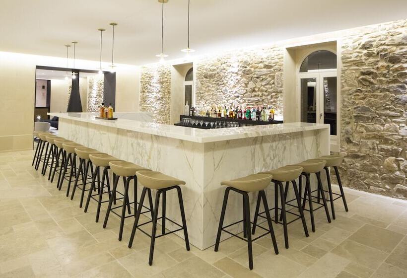 Отель Etoile De Pompadour