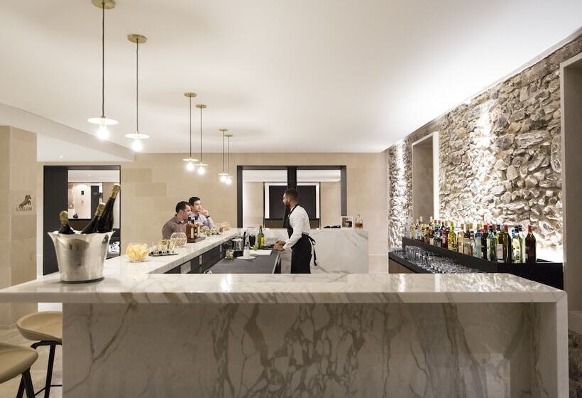 Отель Etoile De Pompadour