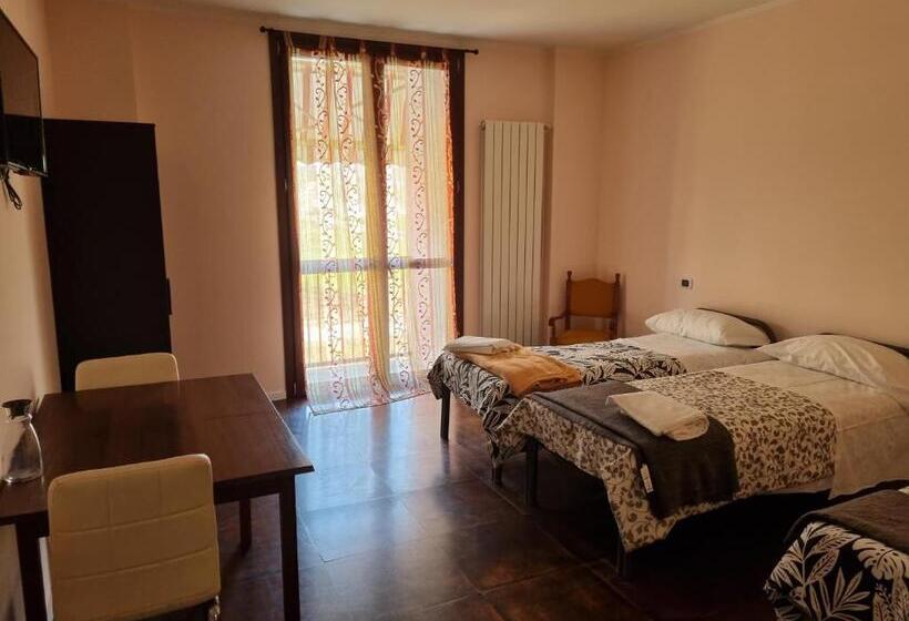 فندق La Boheme Smart