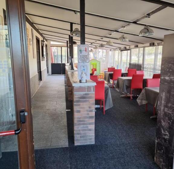 فندق La Boheme Smart