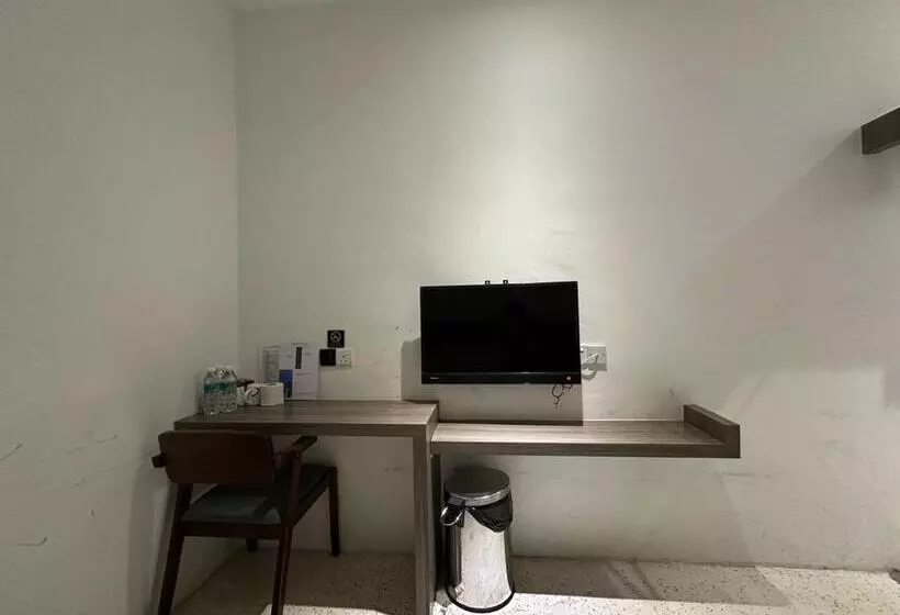 W F Motel