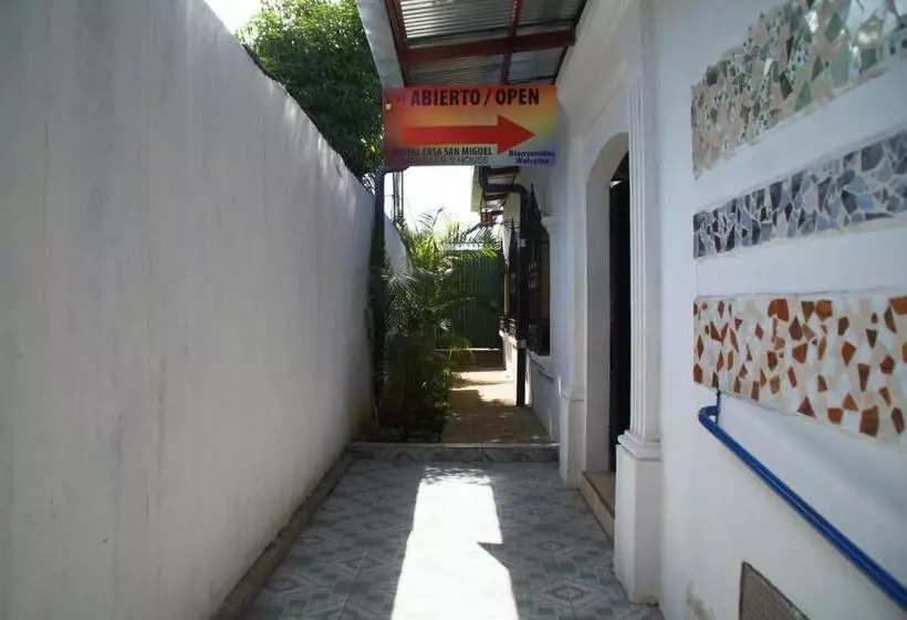 هاستل Hostal Casa San Miguel