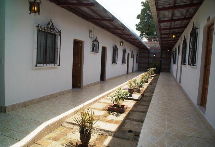 هاستل Hostal Casa San Miguel