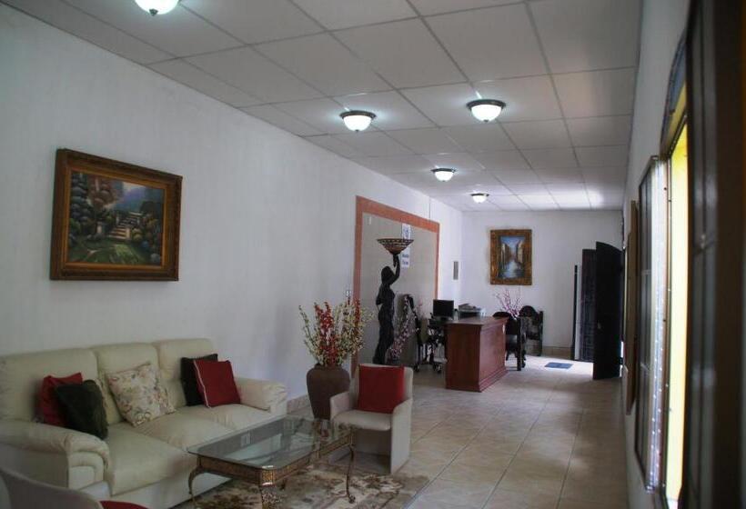 هاستل Hostal Casa San Miguel