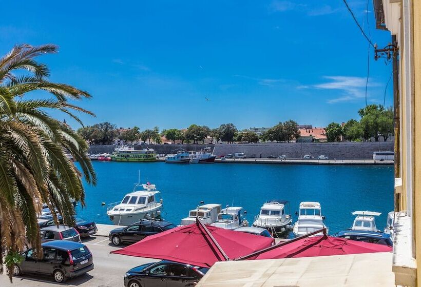 ベッドアンドブレックファースト Giardin Exclusive Rooms And Suite