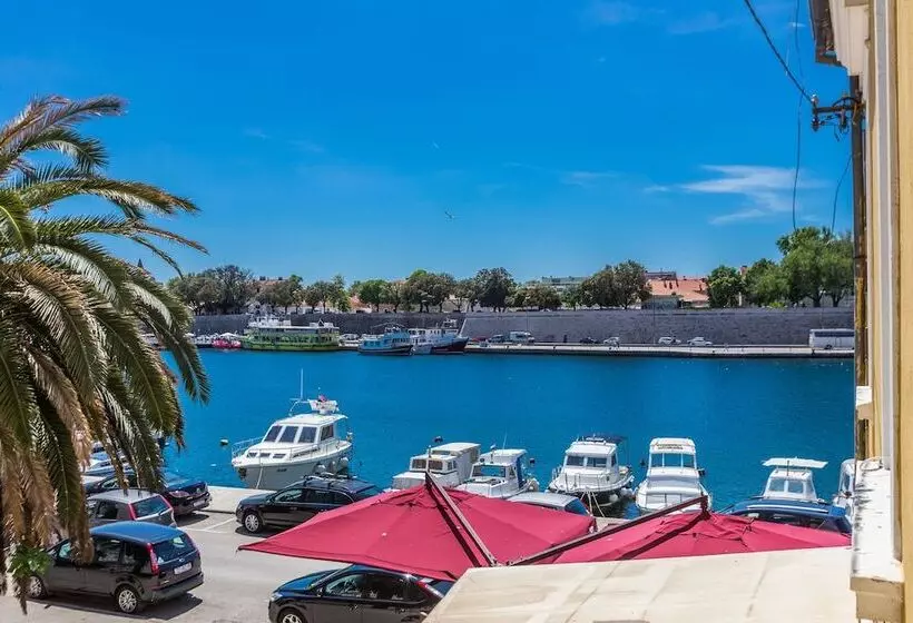 ベッドアンドブレックファースト Giardin Exclusive Rooms And Suite